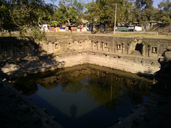 Lonar, Maharashtra, Stepwell, water tank, Ancient, Limbi Barav